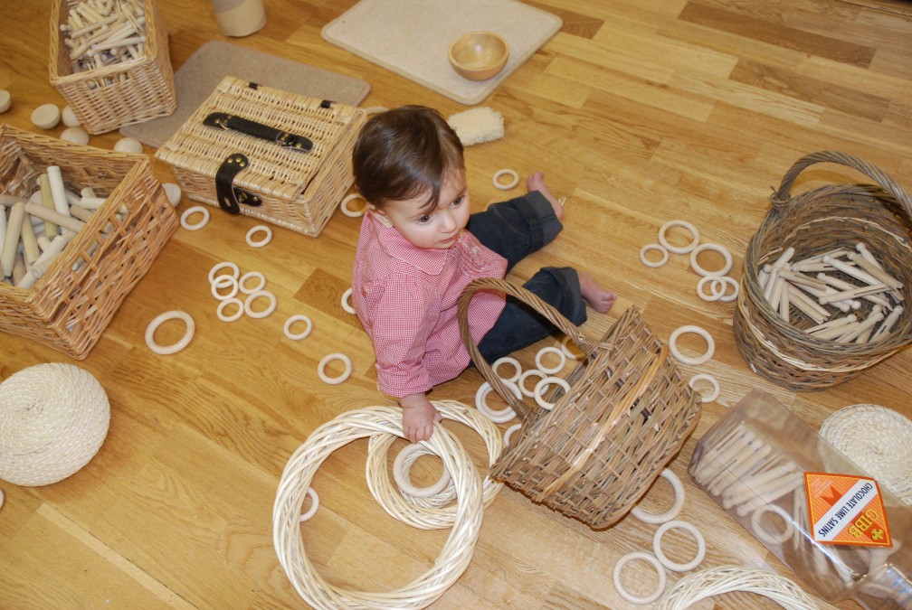 Heuristic Play - Derbyshire Toy Libraries